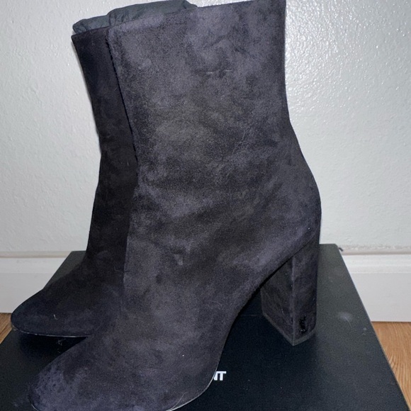 Yves Saint Laurent Black Suede Heeled Ankle Boots - Picture 8 of 12
